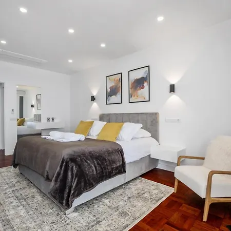 Lido Sunrise By Homie Funchal (Madeira)